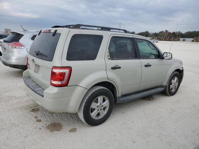 1FMCU03719KA63244 - 2009 FORD ESCAPE XLT SILVER photo 3