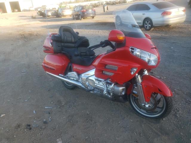 1HFSC47064A304484 - 2004 HONDA GL1800 RED photo 1