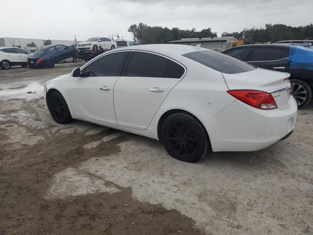 2G4GS5ER1D9207467 - 2013 BUICK REGAL PREMIUM WHITE photo 2