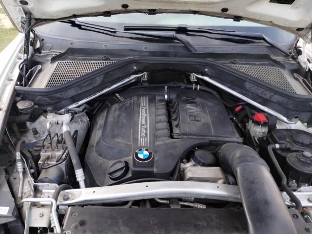 5UXZV4C58D0B01110 - 2013 BMW X5 XDRIVE35I WHITE photo 7