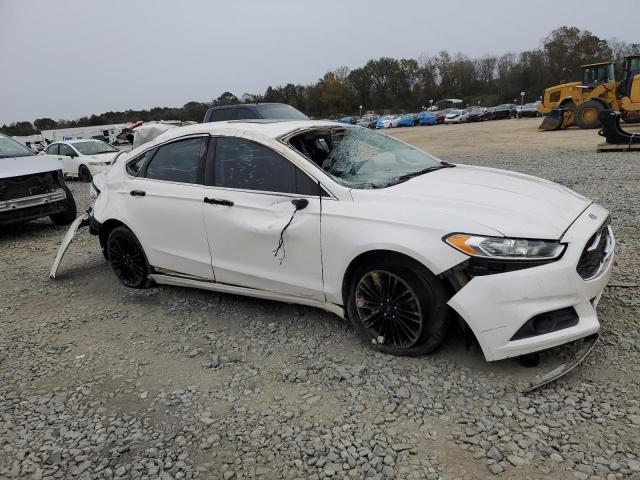 3FA6P0H99GR109999 - 2016 FORD FUSION SE WHITE photo 4