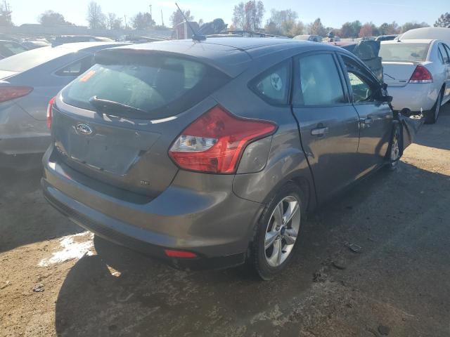 1FAHP3K23CL243647 - 2012 FORD FOCUS SE GRAY photo 3