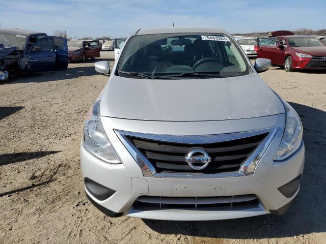 3N1CN7AP0KL812524 - 2019 NISSAN VERSA S SILVER photo 5