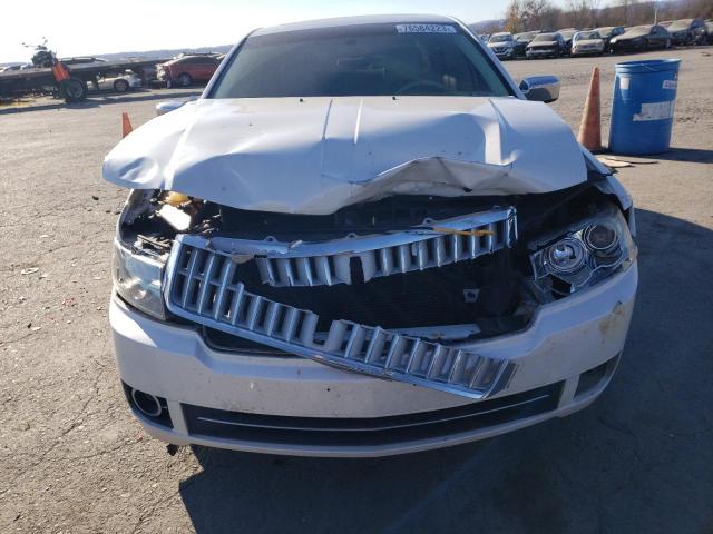 3LNHM28TX9R609946 - 2009 LINCOLN MKZ WHITE photo 5