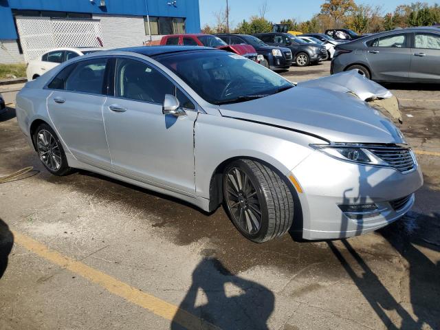 3LN6L2G92GR612479 - 2016 LINCOLN MKZ SILVER photo 4