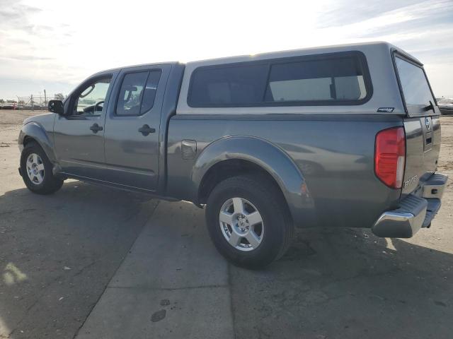 1N6AD09U07C407384 - 2007 NISSAN FRONTIER CREW CAB LE GRAY photo 2