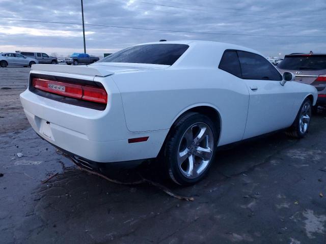 2C3CDYAGXEH133674 - 2014 DODGE CHALLENGER SXT WHITE photo 3