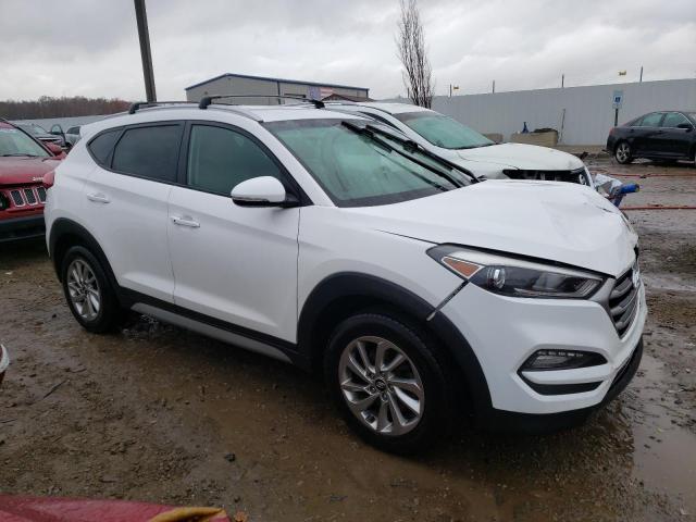 KM8J3CA41JU635863 - 2018 HYUNDAI TUCSON SEL WHITE photo 4