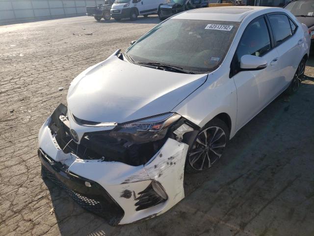 5YFBURHE2JP801599 - 2018 TOYOTA COROLLA L WHITE photo 2