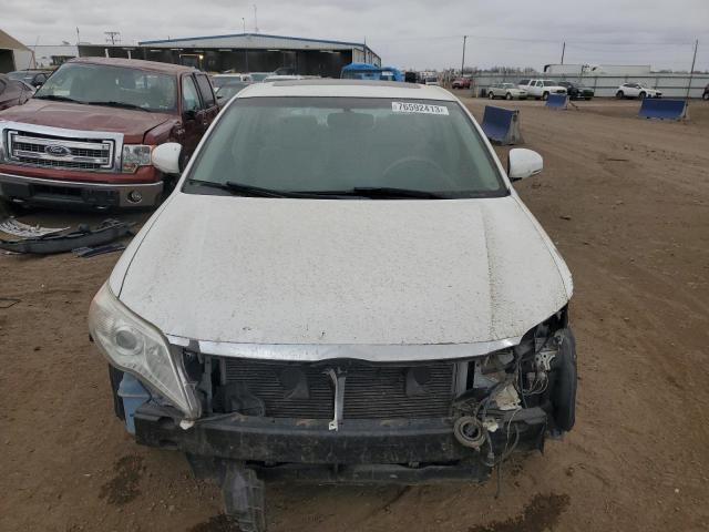 4T1BK3DBXBU434174 - 2011 TOYOTA AVALON BASE 白色 照片 5