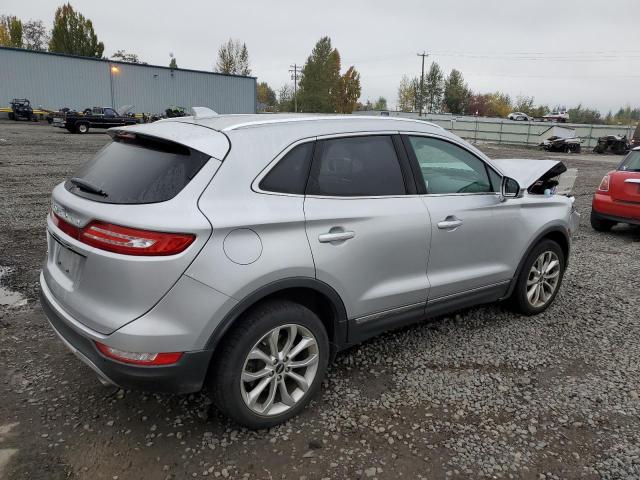 5LMCJ2D98KUL51029 - 2019 LINCOLN MKC SELECT Արծաթագույն լուսանկար 3
