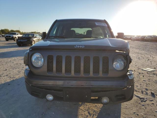 1C4NJPFB7HD184538 - 2017 JEEP PATRIOT LATITUDE GRAY photo 5