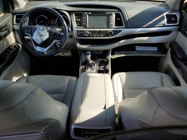 5TDJKRFH6GS324884 - 2016 TOYOTA HIGHLANDER XLE GREEN photo 8