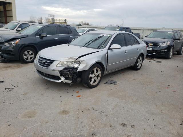 5NPEU4ACXAH625049 - 2010 HYUNDAI SONATA SE SILVER photo 1