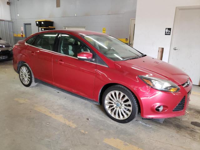 1FAHP3J25CL341628 - 2012 FORD FOCUS TITANIUM RED photo 4