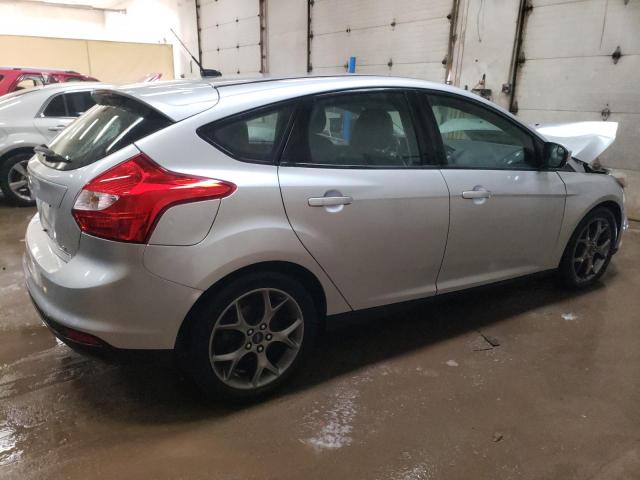 1FADP3K29EL258946 - 2014 FORD FOCUS SE SILVER photo 3