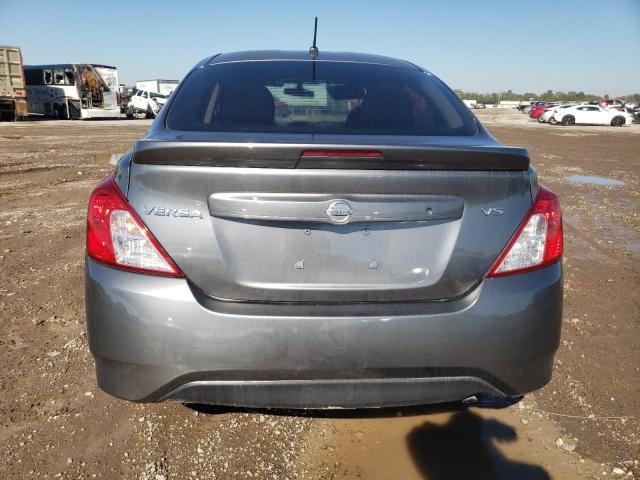 3N1CN7AP5HL840456 - 2017 NISSAN VERSA S GRAY photo 6