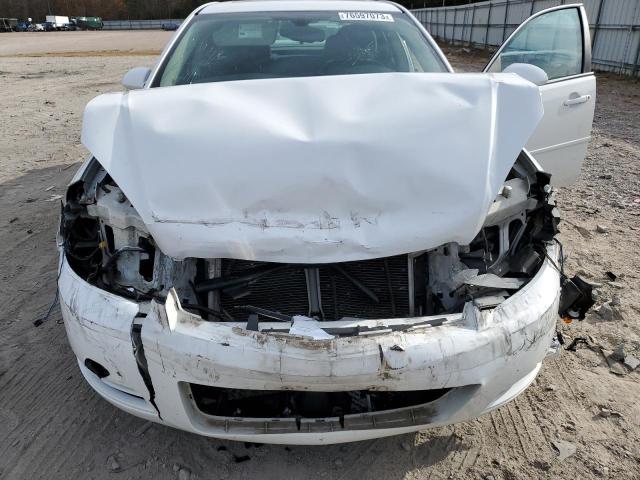 2G1WG5E33C1224886 - 2012 CHEVROLET IMPALA LT WHITE photo 11