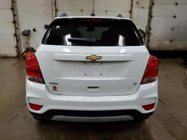 KL7CJLSBXKB955533 - 2019 CHEVROLET TRAX 1LT WHITE photo 6