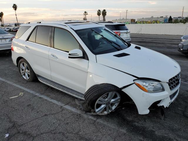 4JGDA5HB0FA578552 - 2015 MERCEDES-BENZ ML 350 4MATIC WHITE photo 4