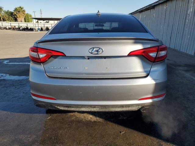 5NPE24AF2HH488165 - 2017 HYUNDAI SONATA SE SILVER photo 6