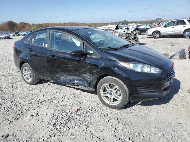 3FADP4BJ4KM144425 - 2019 FORD FIESTA SE BLACK photo 4