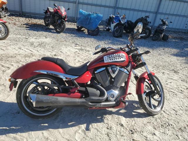 5VPXB36N2E3028564 - 2014 VICTORY MOTORCYCLES JACKPOT RED photo 1