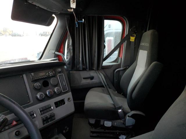 3AKJHHDRXJSJH8561 - 2018 FREIGHTLINER CASCADIA RED photo 5