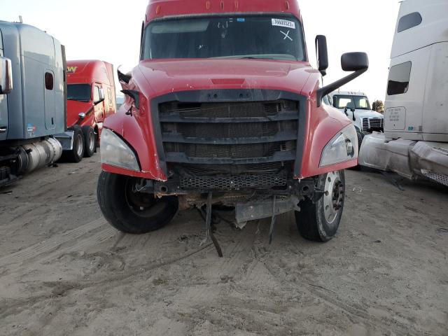 3AKJHHDRXJSJH8561 - 2018 FREIGHTLINER CASCADIA RED photo 9