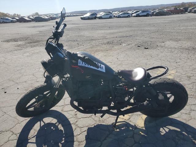 JH2RC110XDM000919 - 1983 HONDA CX650 C BLACK photo 3