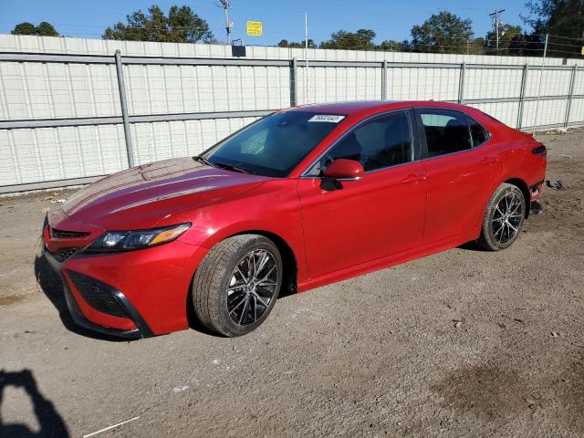 4T1G11AK9NU031003 - 2022 TOYOTA CAMRY SE RED photo 1