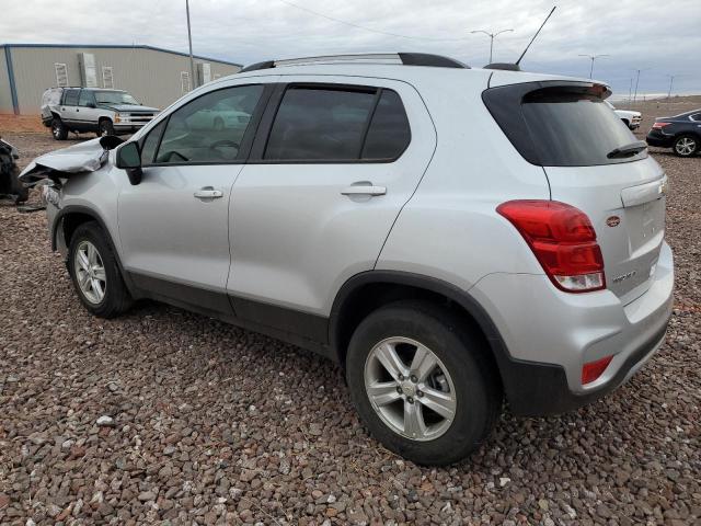 KL7CJPSB5MB329656 - 2021 CHEVROLET TRAX 1LT SILVER photo 2