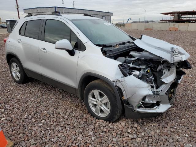 KL7CJPSB5MB329656 - 2021 CHEVROLET TRAX 1LT SILVER photo 4