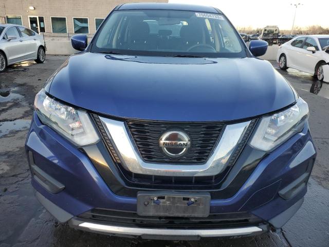 KNMAT2MV9JP578720 - 2018 NISSAN ROGUE S BLUE photo 5