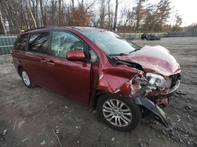 5TDYZ3DC5HS814491 - 2017 TOYOTA SIENNA XLE RED photo 4