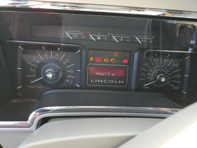 5LMFU27567LJ02884 - 2007 LINCOLN NAVIGATOR იასამნისფერი ფოტო 9