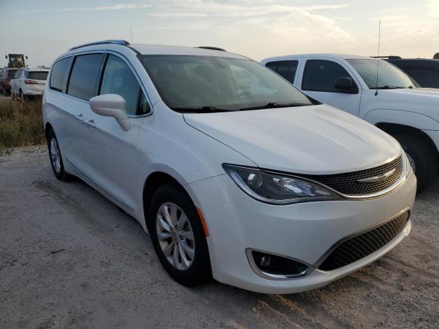 2C4RC1BG5KR626585 - 2019 CHRYSLER PACIFICA TOURING L WHITE photo 4