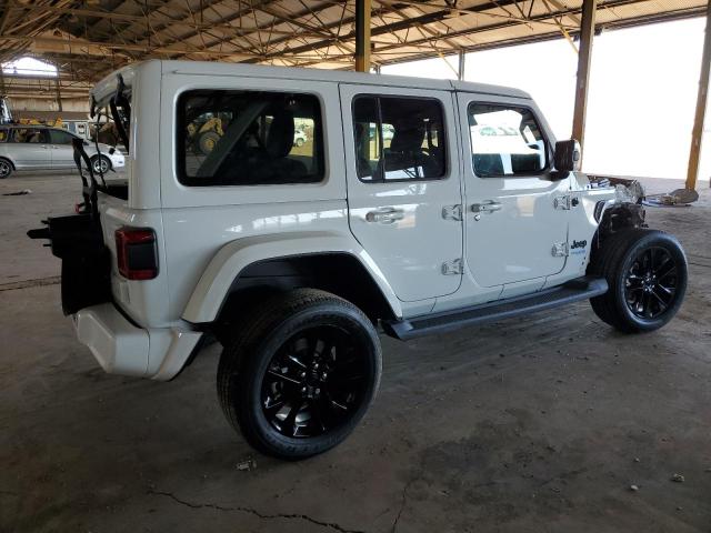 1C4JJXP65MW675124 - 2021 JEEP WRANGLER U SAHARA 4XE WHITE photo 3