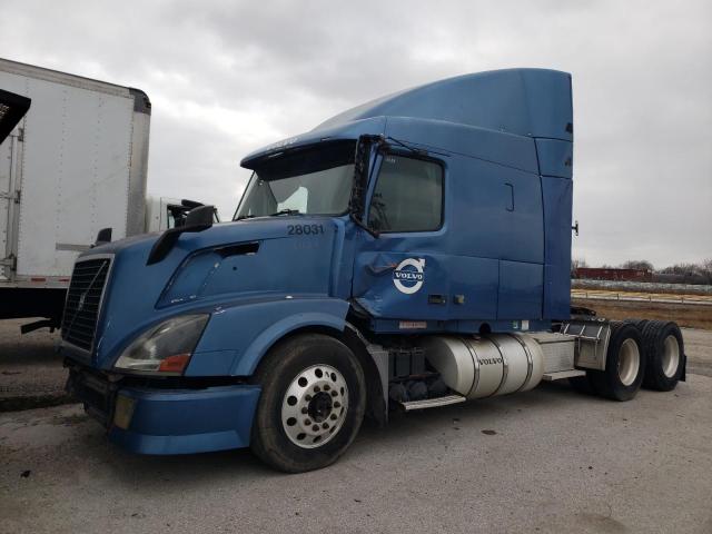 4V4NC9TG89N279955 - 2009 VOLVO VN VNL BLUE photo 2