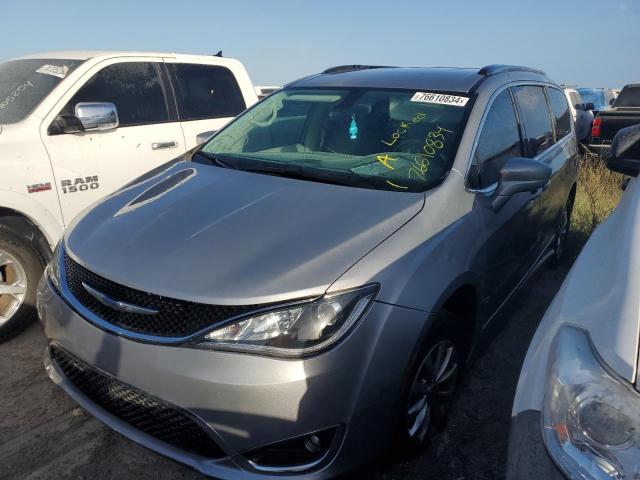 2C4RC1BG5JR174345 - 2018 CHRYSLER PACIFICA TOURING L SILVER photo 1