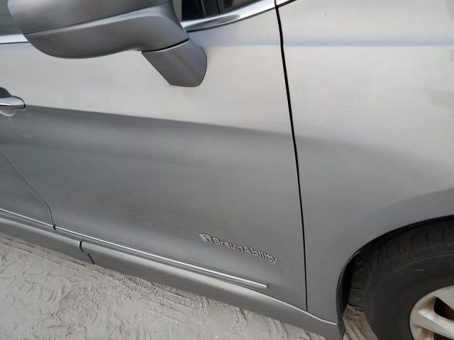 2C4RC1BG5JR174345 - 2018 CHRYSLER PACIFICA TOURING L SILVER photo 13