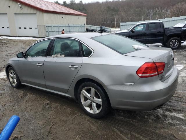 1VWBP7A36DC095493 - 2013 VOLKSWAGEN PASSAT SE GRAY photo 2