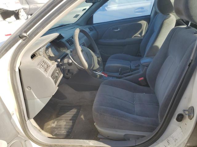 JT2BG22K110573210 - 2001 TOYOTA CAMRY CE WHITE photo 7