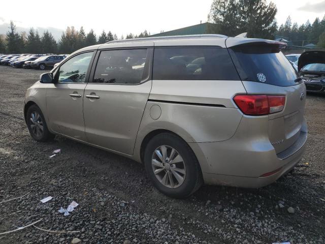 KNDMB5C19F6064587 - 2015 KIA SEDONA LX GOLD photo 2