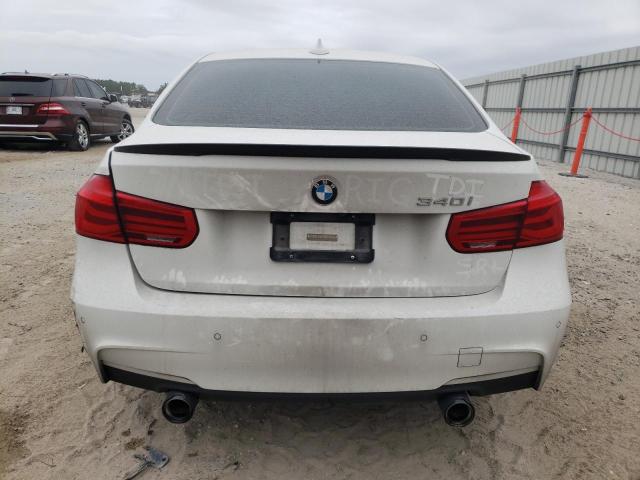 WBA8B3G5XJNU82980 - 2018 BMW 340 I WHITE photo 6