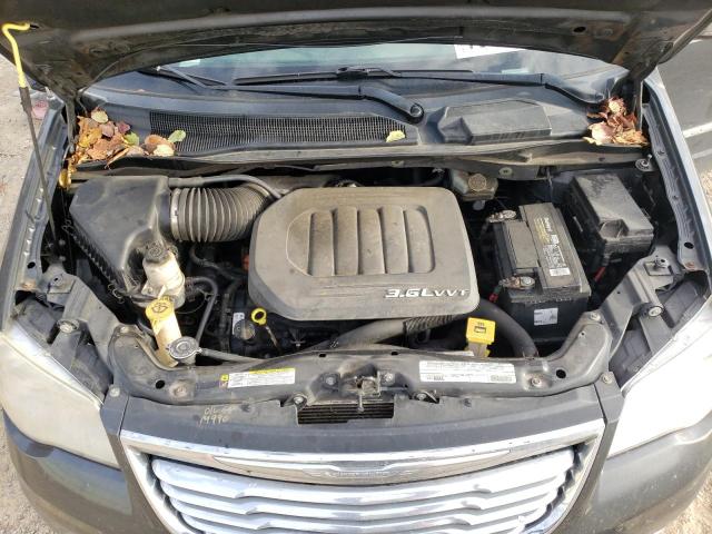 2C4RC1GG8CR303612 - 2012 CHRYSLER TOWN & COU LIMITED GRAY photo 12