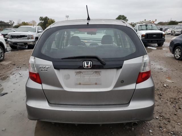 JHMGE8H24AC001526 - 2010 HONDA FIT GRAY photo 6