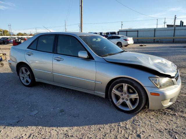 JTHBD192X20055435 - 2002 LEXUS IS 300 SILVER photo 4