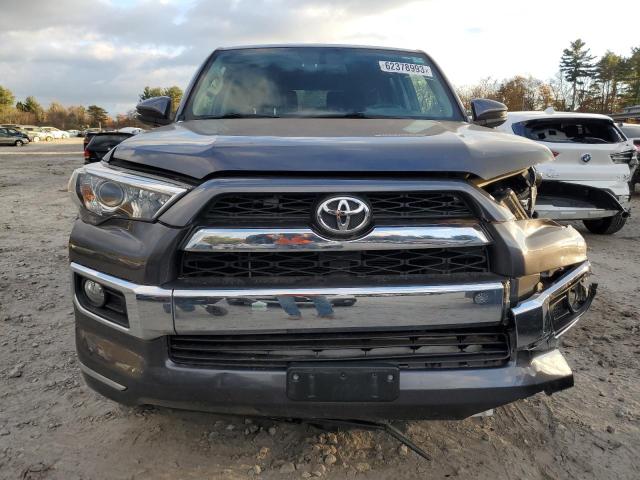 JTEBU5JR2J5555703 - 2018 TOYOTA 4RUNNER SR5/SR5 PREMIUM 灰色 照片 5