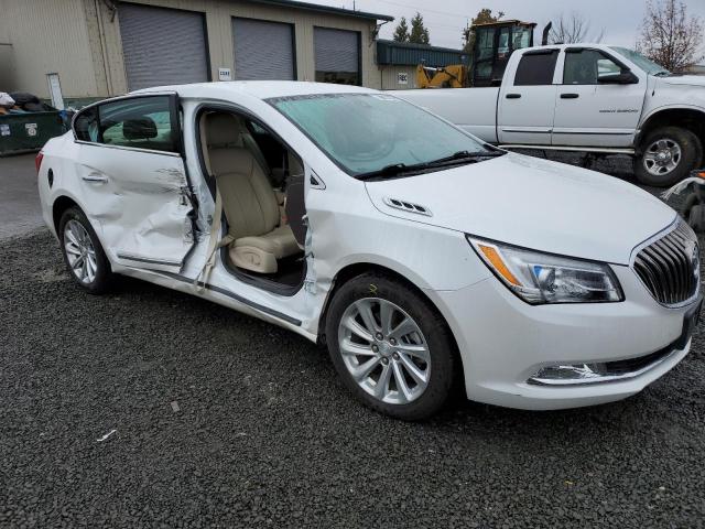 1G4GB5G39GF179065 - 2016 BUICK LACROSSE WHITE photo 4